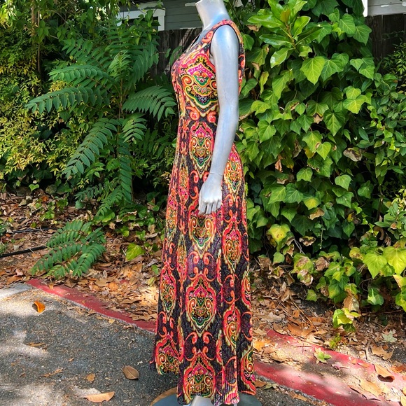 1970s Fred Rothschild of California Accordion Pleat Maxi Dress - Picture 2 of 7